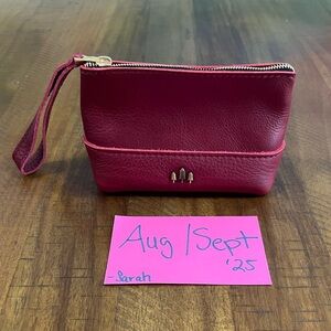 🆕 *RARE* Portland Leather Goods Flamenco Medium Chelsea Pouch